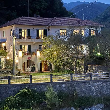 Appartamento In Villa A 5 Km Dal Mare Albisola Superiore Buitenkant foto
