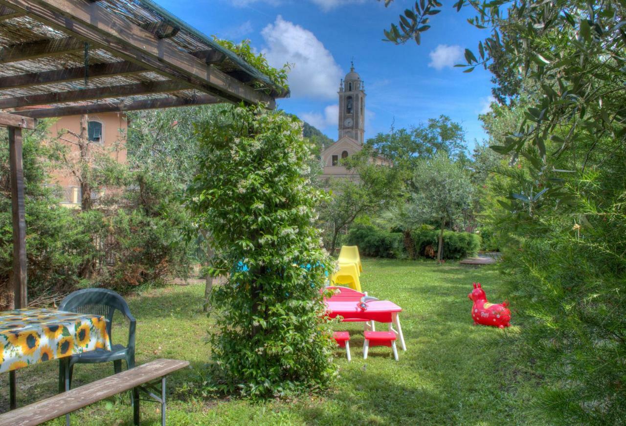 Appartamento In Villa A 5 Km Dal Mare Albisola Superiore Buitenkant foto