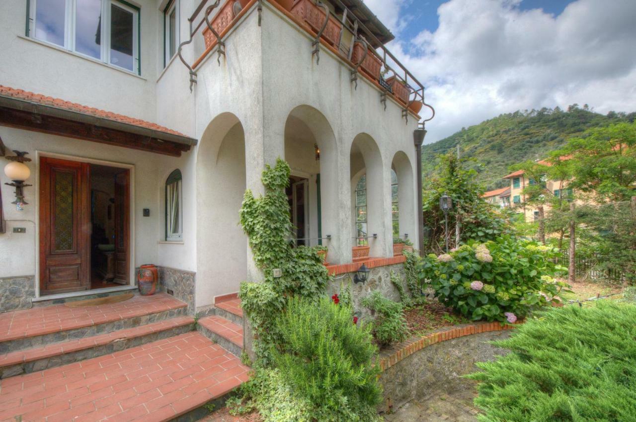 Appartamento In Villa A 5 Km Dal Mare Albisola Superiore Buitenkant foto